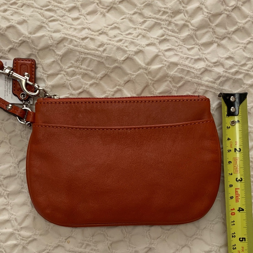 Coach Leather Wristlet - Brand new - Picture 16 of 16